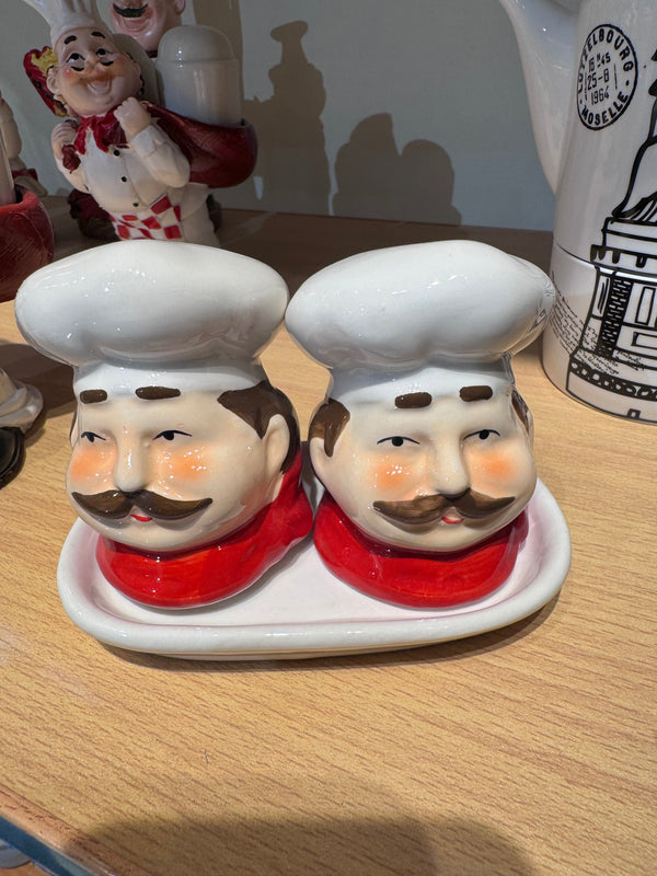 Chef with pepper and salt 03