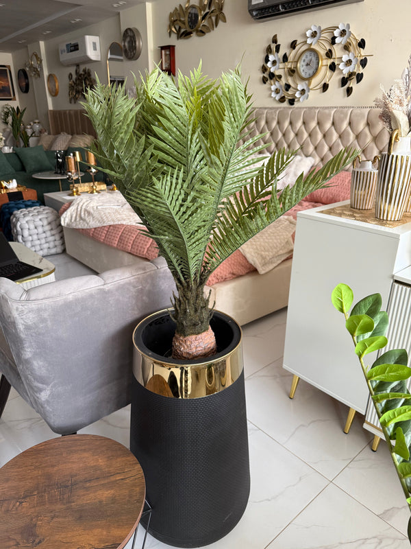 Artifical plants and planter 26