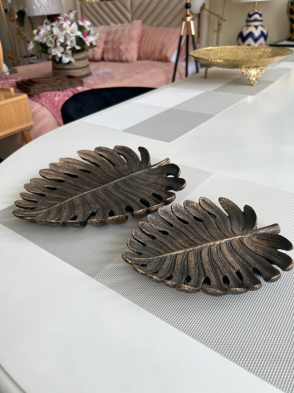 Leaf tray set of 2