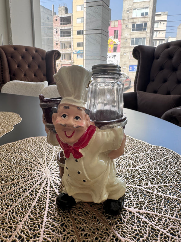 Chef with pepper and salt 13