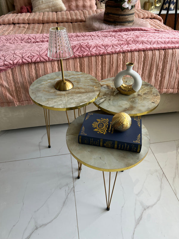 Set of 3 nesting table 004