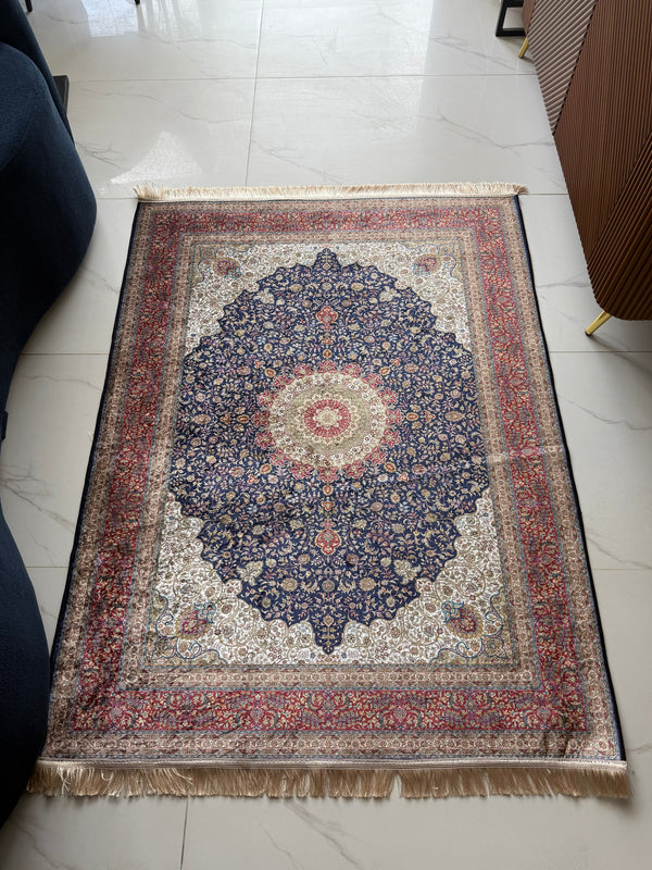 Modern 4 by 6ft VS12