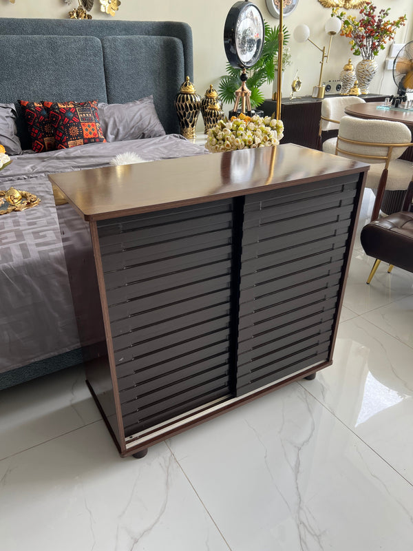 Mini Alcantara shoerack