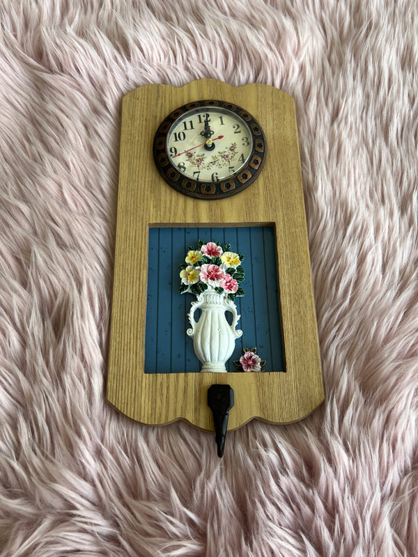 Vintage Key Hanger 02