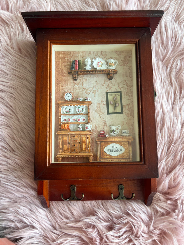 Vintage Key Hanger 05