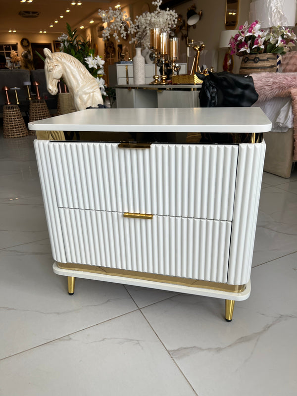 Frostlin Side Table