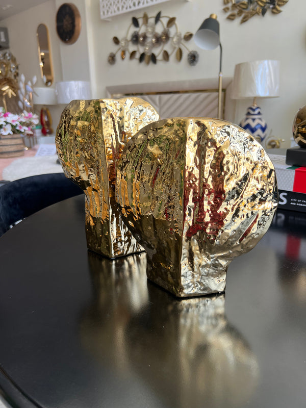 Gold Textured Vase 02