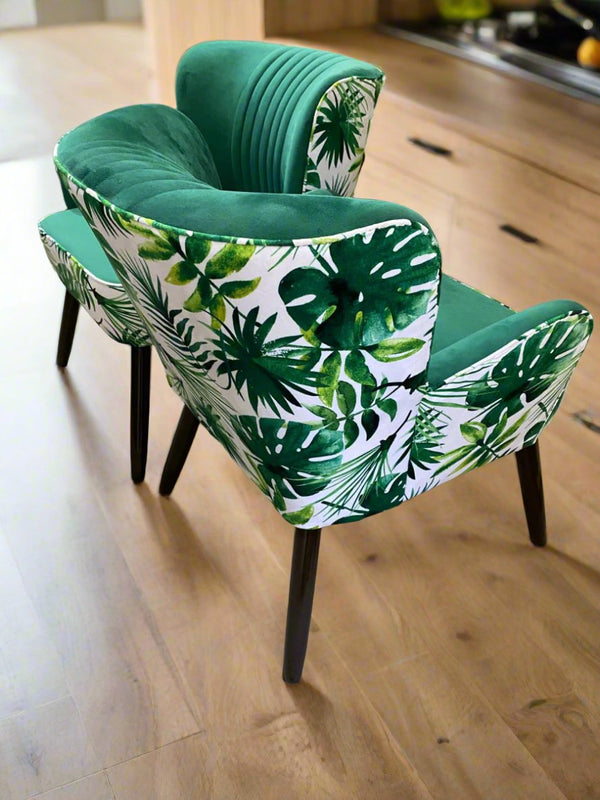 Allure Chair 020 with table