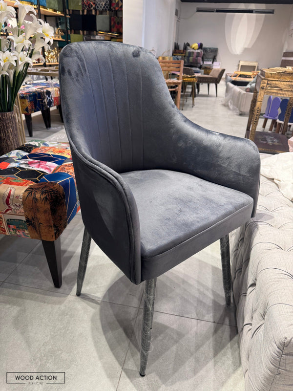 Dawn chair 03 (one only)