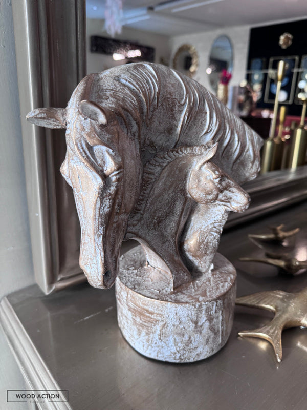 Horse with baby horse 01