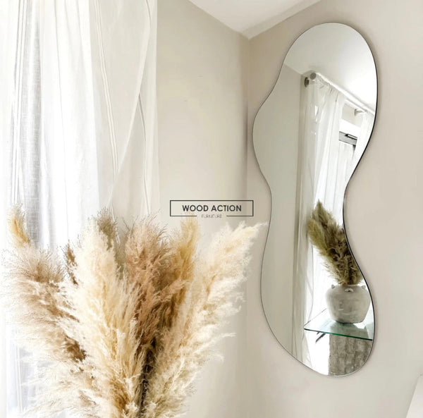 Irregular mirror WV3