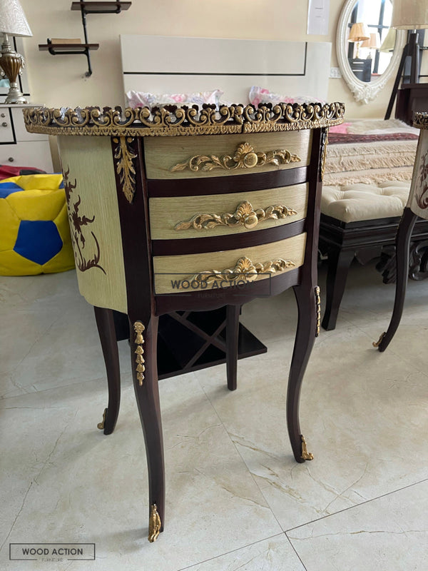 Lavinia Victorian Table Off white