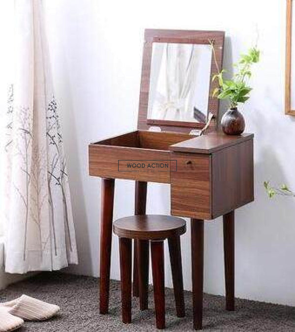 Martina Study and Makeup Table
