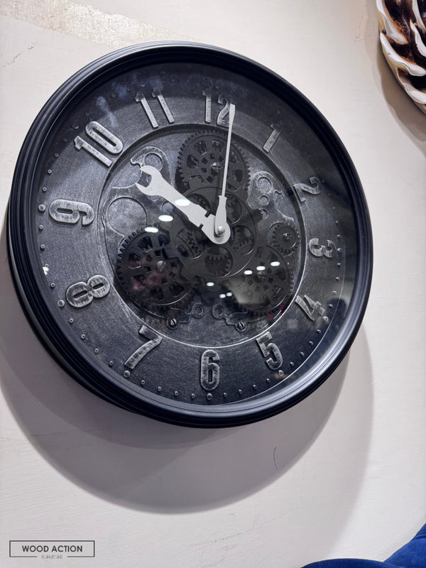 Mechanical Wall Clock 01